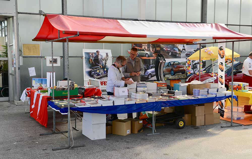 De CitroExpert stand in voorbereiding, vlak voor de opening. We gingen zondagmiddag een stuk lichter huiswaarts. 